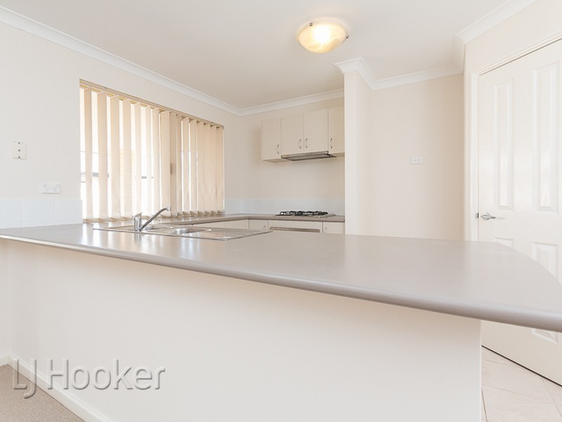 68 Mandalay Bend, Secret Harbour WA 6173