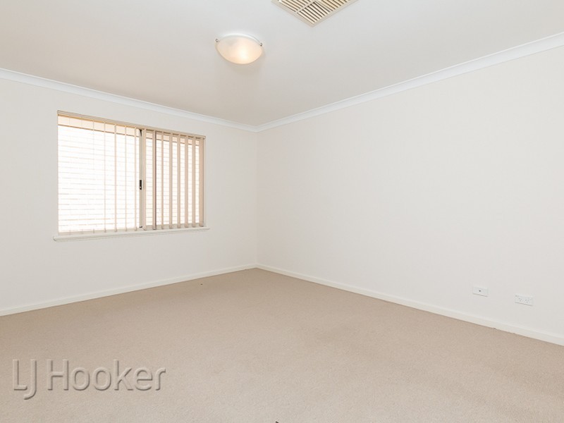 68 Mandalay Bend, Secret Harbour WA 6173