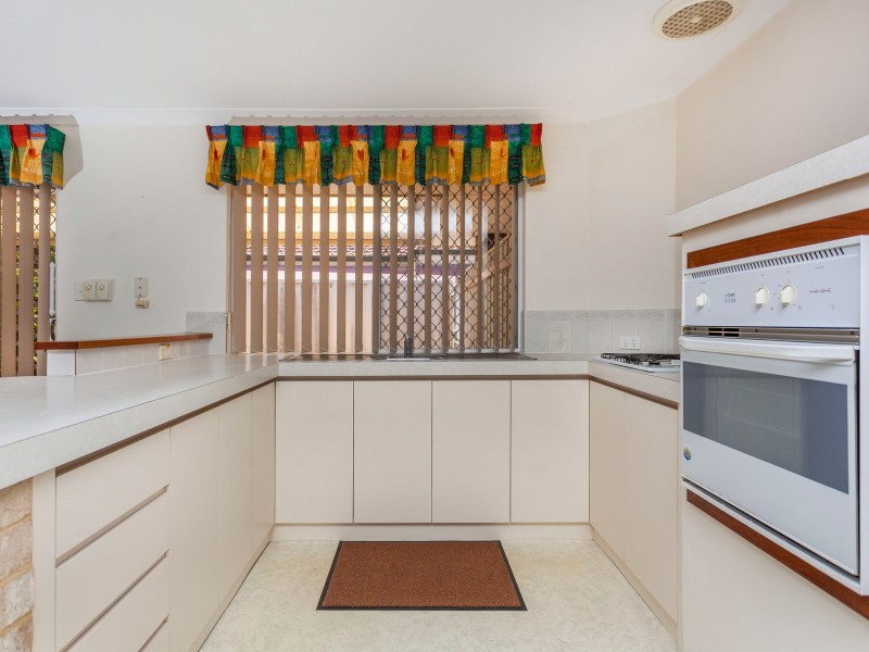 5 Nightingale Way, Warnbro WA 6169