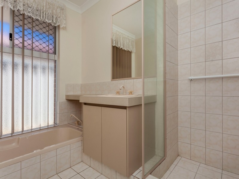 5 Nightingale Way, Warnbro WA 6169