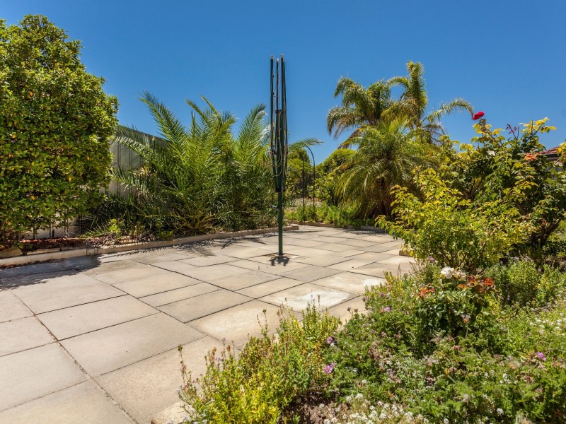 5 Nightingale Way, Warnbro WA 6169