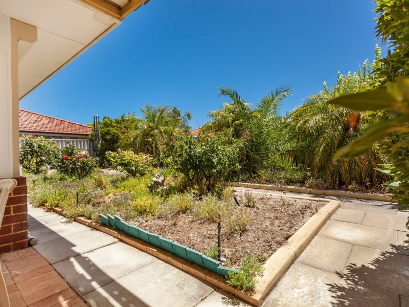 5 Nightingale Way, Warnbro WA 6169