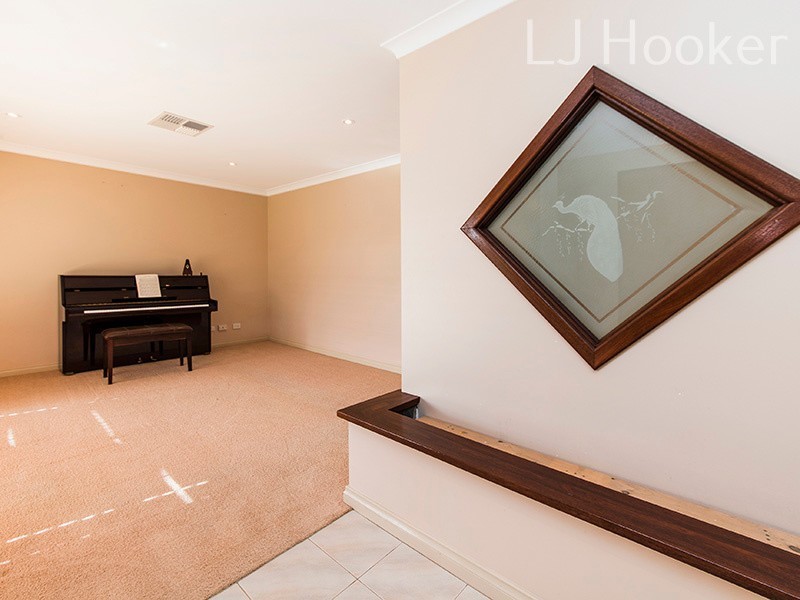 18 Schooner Place, Waikiki WA 6169