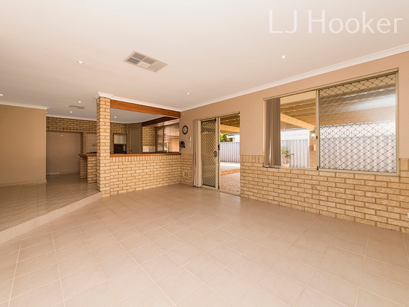 18 Schooner Place, Waikiki WA 6169