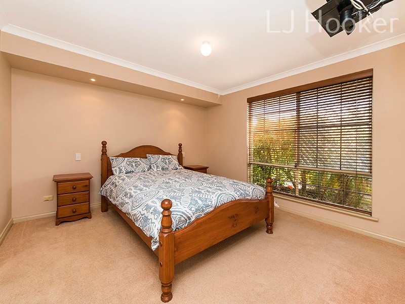 18 Schooner Place, Waikiki WA 6169