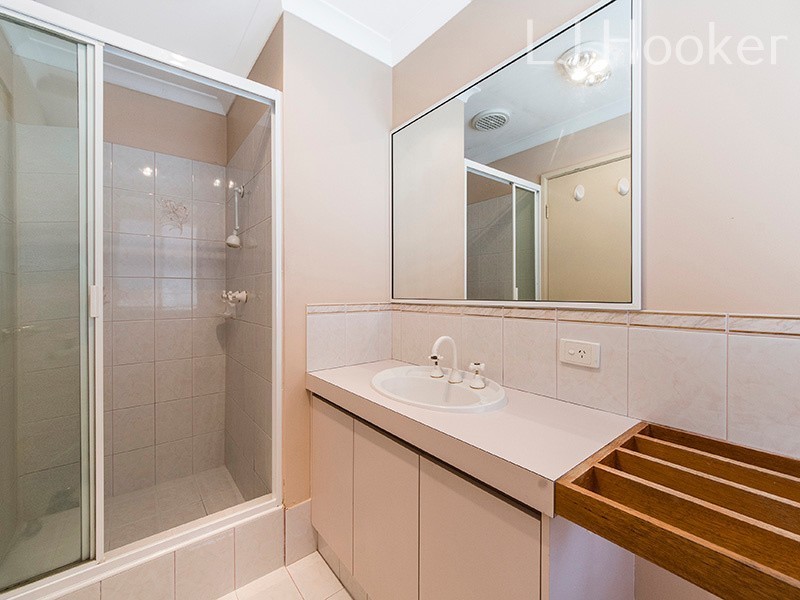 18 Schooner Place, Waikiki WA 6169