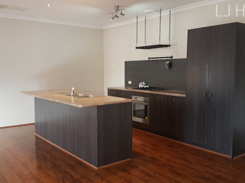 6 Frenchmans Crescent, Secret Harbour WA 6173