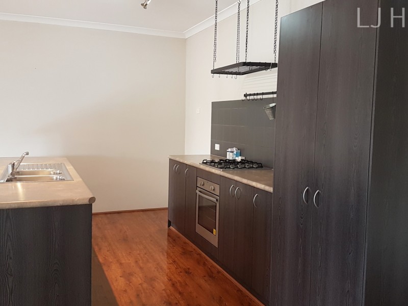 6 Frenchmans Crescent, Secret Harbour WA 6173