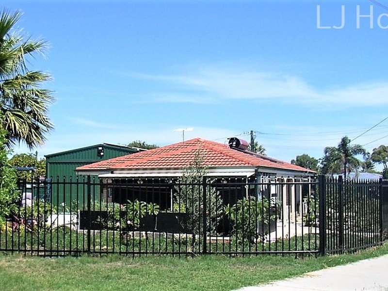 2 Genie Court, Cooloongup WA 6168