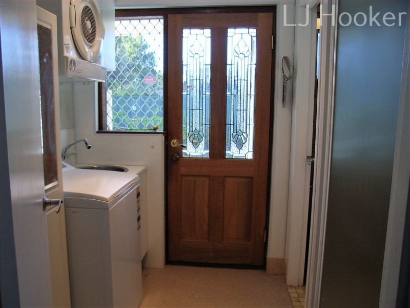 2 Genie Court, Cooloongup WA 6168