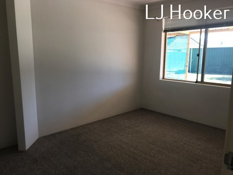 33 Nabberu Loop, Cooloongup WA 6168