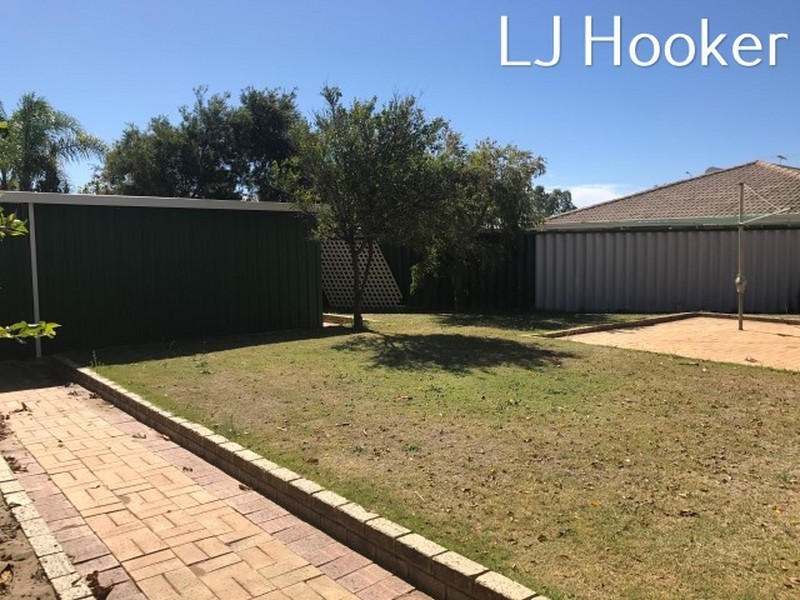 33 Nabberu Loop, Cooloongup WA 6168