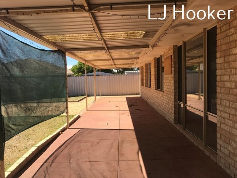 33 Nabberu Loop, Cooloongup WA 6168