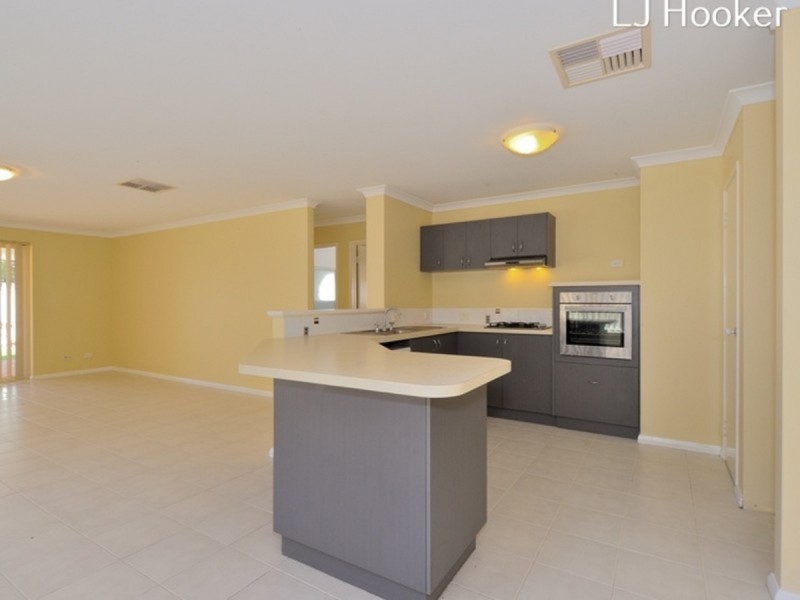 6 Dunsky Pass, Secret Harbour WA 6173