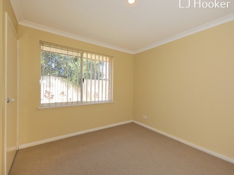 6 Dunsky Pass, Secret Harbour WA 6173