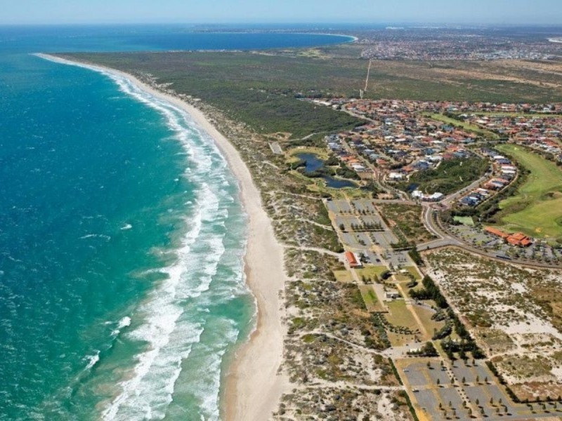 6 Dunsky Pass, Secret Harbour WA 6173