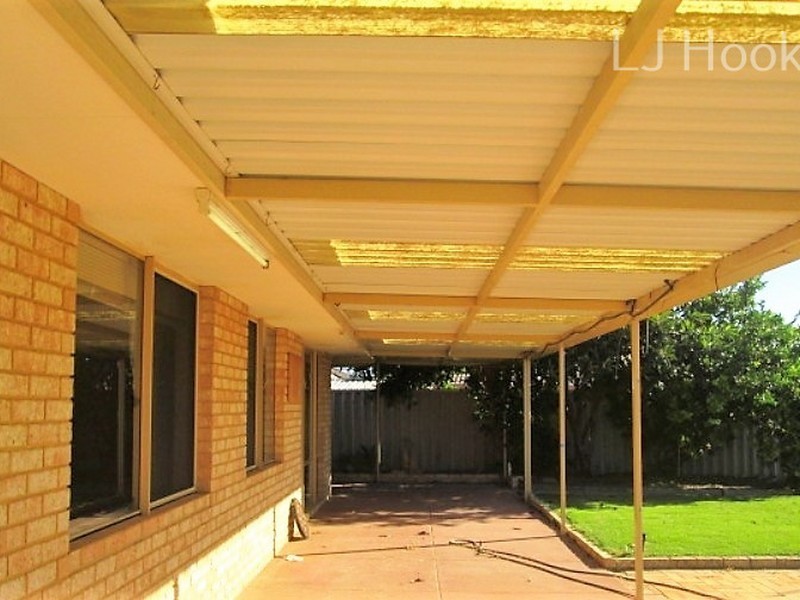 33 Nabberu Loop, Cooloongup WA 6168