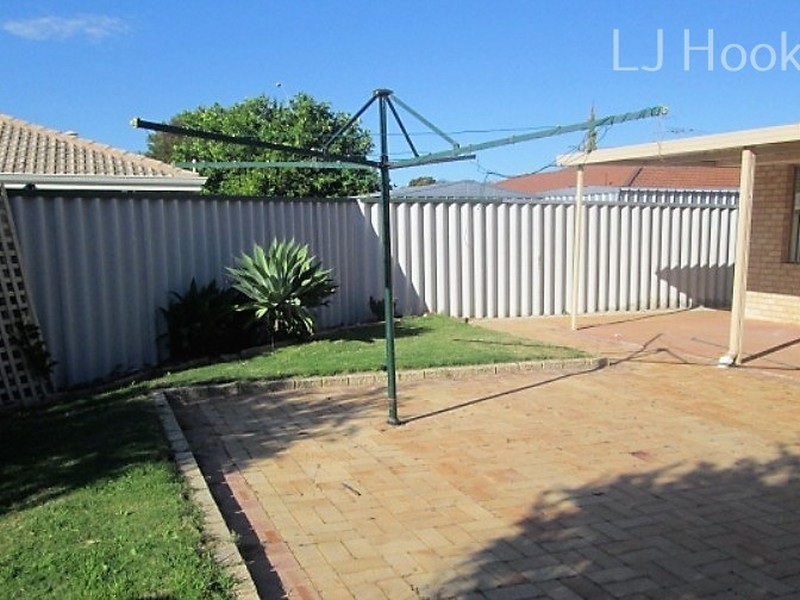 33 Nabberu Loop, Cooloongup WA 6168