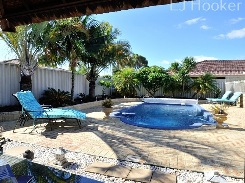 13 Bonnydoon Court, Cooloongup WA 6168