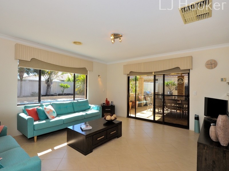 13 Bonnydoon Court, Cooloongup WA 6168