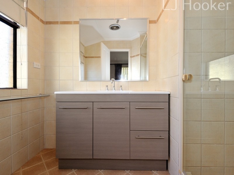 13 Bonnydoon Court, Cooloongup WA 6168