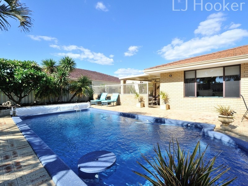 13 Bonnydoon Court, Cooloongup WA 6168