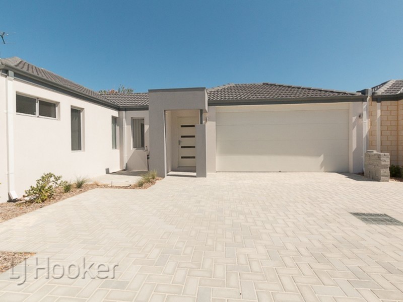 3/5 King George Street, Shoalwater WA 6169