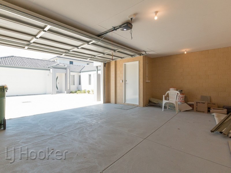 3/5 King George Street, Shoalwater WA 6169