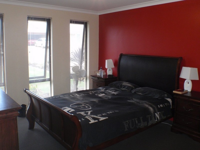 7 Highcliffe Circle, Lakelands WA 6180