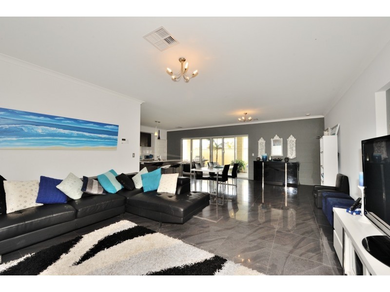 16 Peacock Avenue, Singleton WA 6175