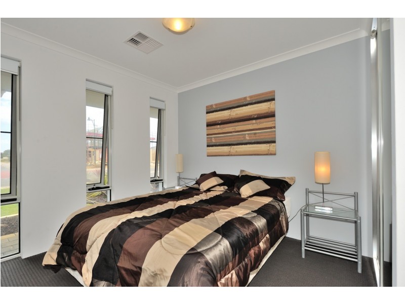 16 Peacock Avenue, Singleton WA 6175