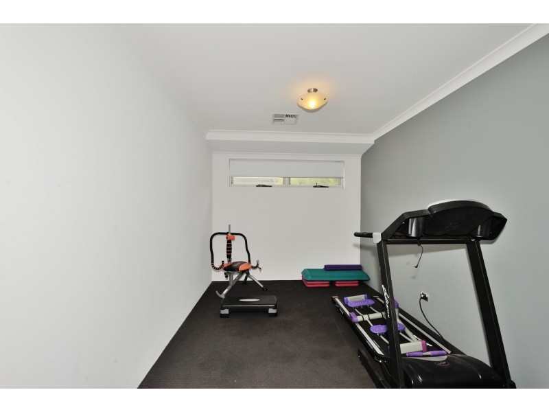 16 Peacock Avenue, Singleton WA 6175