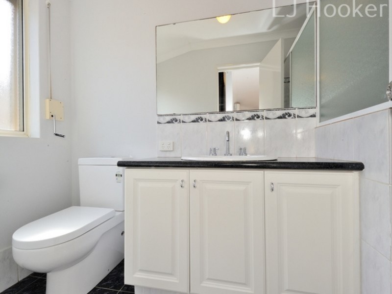 4 Eiffel Crescent, Port Kennedy WA 6172