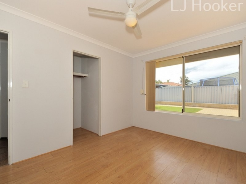 4 Eiffel Crescent, Port Kennedy WA 6172