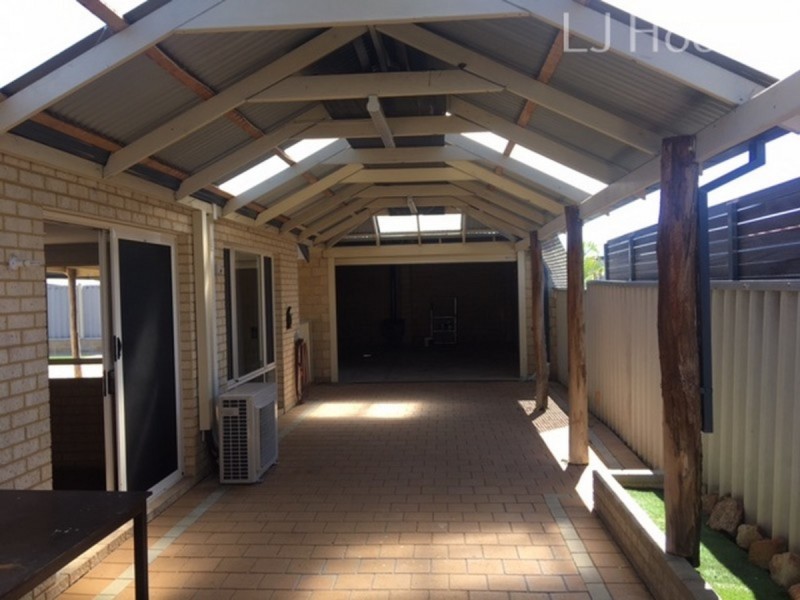 4 Eiffel Crescent, Port Kennedy WA 6172