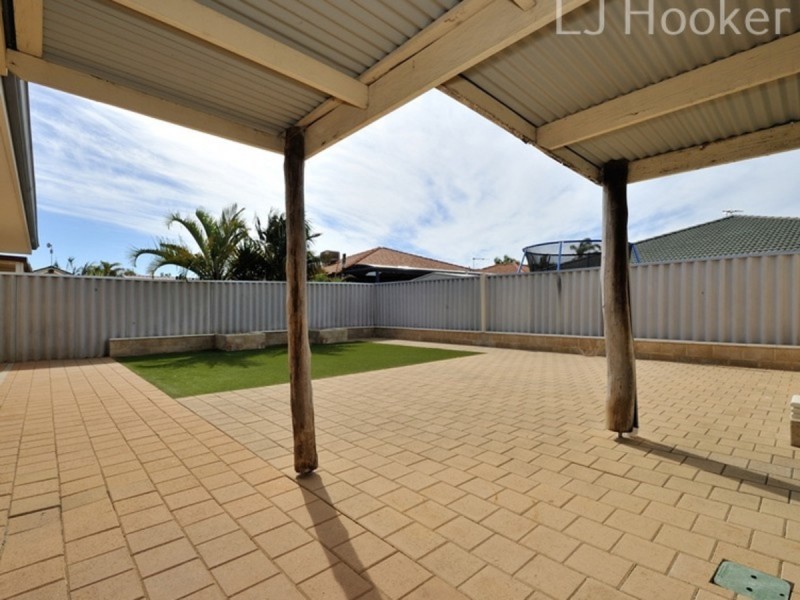 4 Eiffel Crescent, Port Kennedy WA 6172