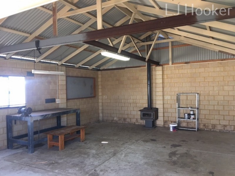 4 Eiffel Crescent, Port Kennedy WA 6172