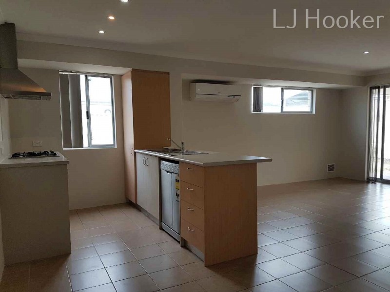 16 Jims Crescent, Secret Harbour WA 6173