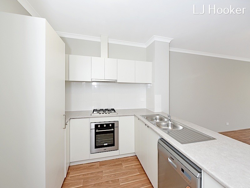 98 Kingscliff Drive, Golden Bay WA 6174