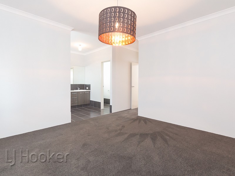 18 Emma Street, Rockingham WA 6168