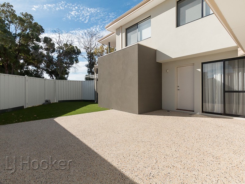 18 Emma Street, Rockingham WA 6168