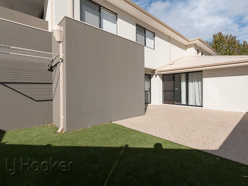 18 Emma Street, Rockingham WA 6168
