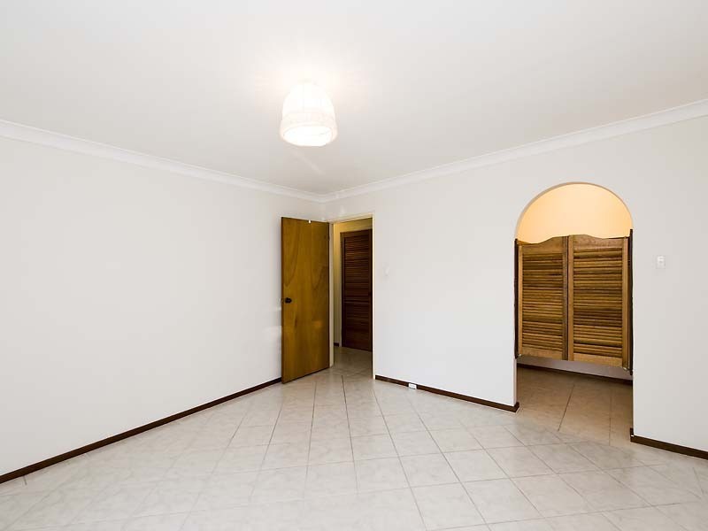 12 Harley Close, Safety Bay WA 6169