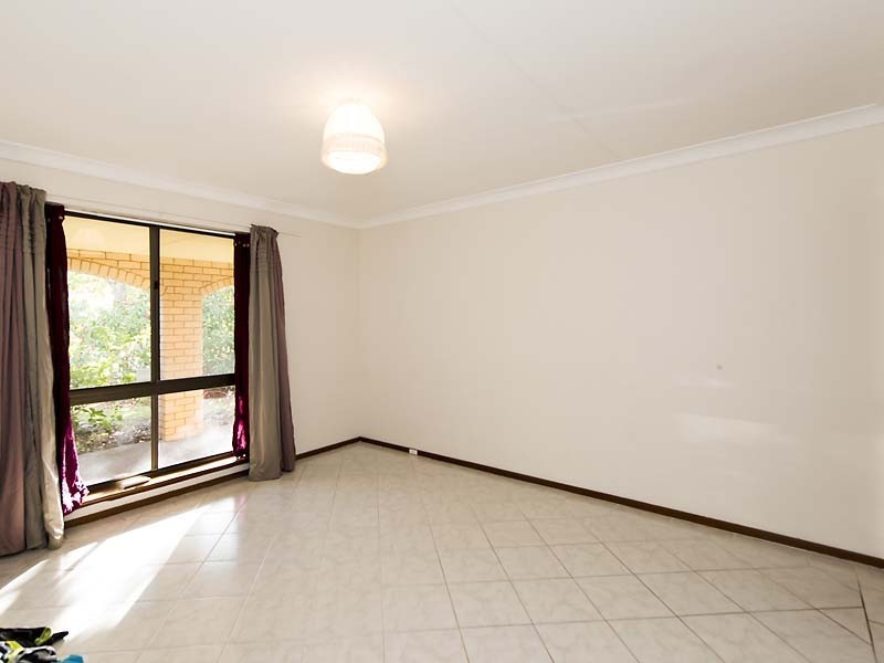 12 Harley Close, Safety Bay WA 6169