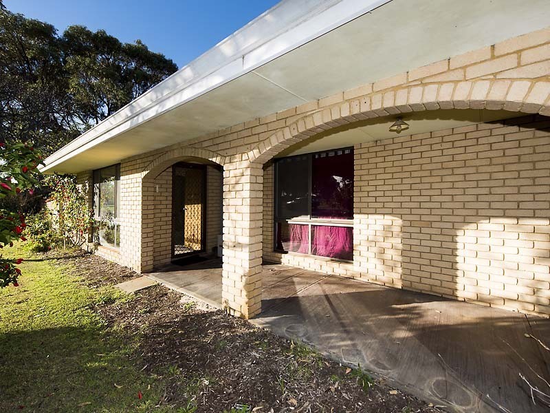 12 Harley Close, Safety Bay WA 6169