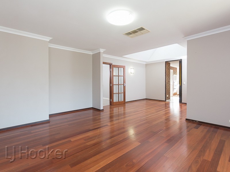 65 Kingsbridge Road, Warnbro WA 6169