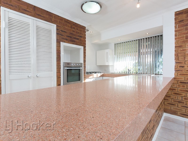 65 Kingsbridge Road, Warnbro WA 6169