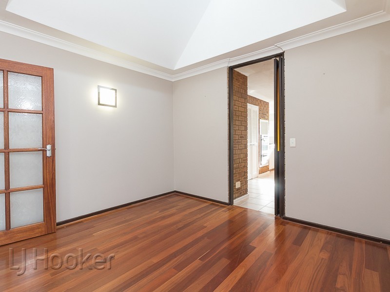 65 Kingsbridge Road, Warnbro WA 6169