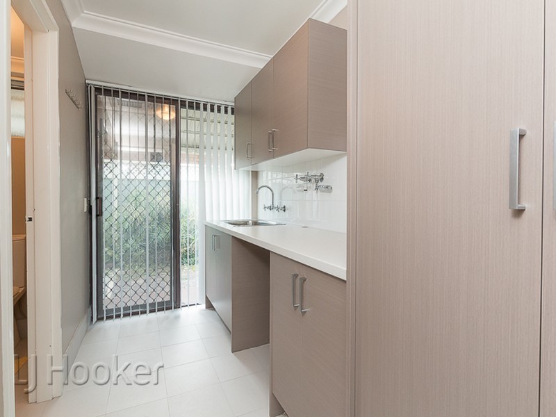 65 Kingsbridge Road, Warnbro WA 6169