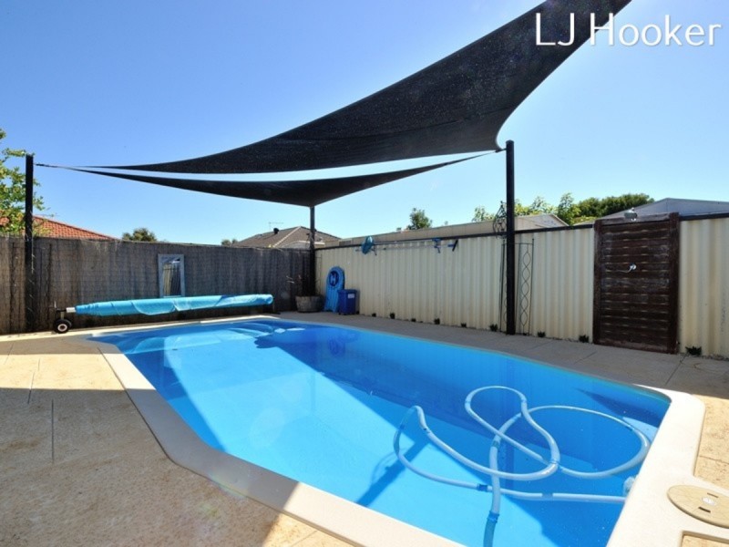3 Bayonne Gardens, Port Kennedy WA 6172